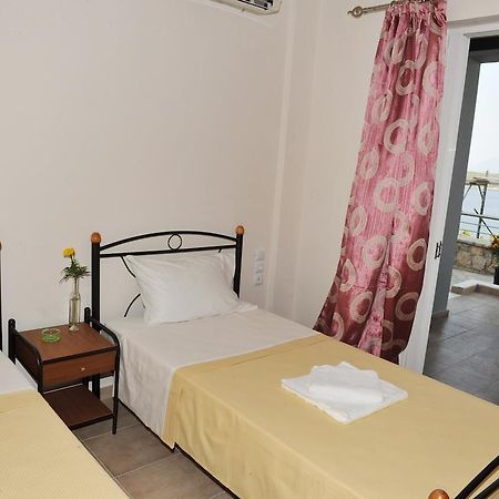 Lemon Tree Villa Nidhrion Rum bild