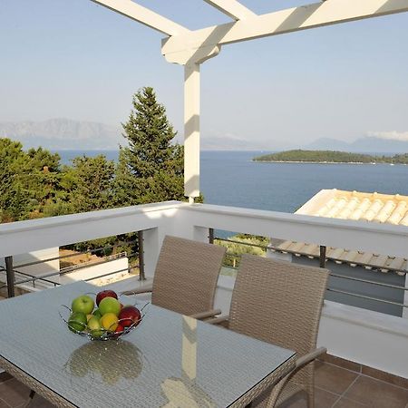 Lemon Tree Villa Nidhrion Rum bild