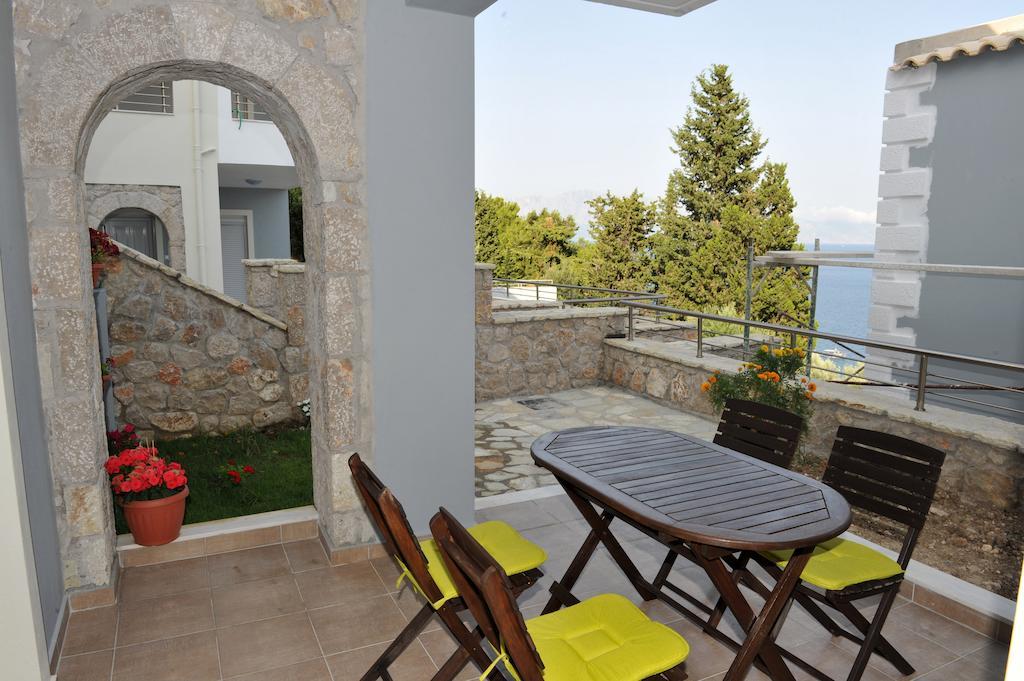 Lemon Tree Villa Nidhrion Rum bild